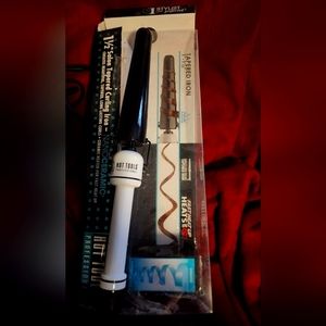 Hot Toold Tapered curling wand, no glove.  Used once. Didn't like the taper.